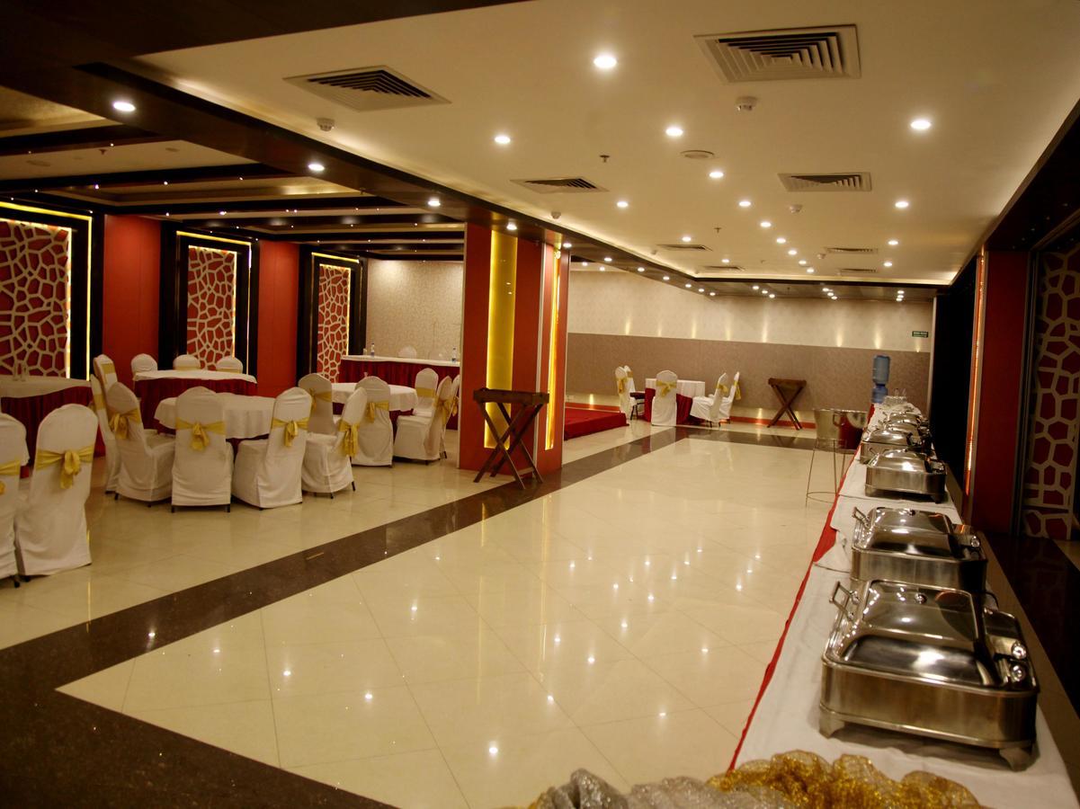Oyo 905 Galaxy View Hotel Prayagraj Ngoại thất bức ảnh