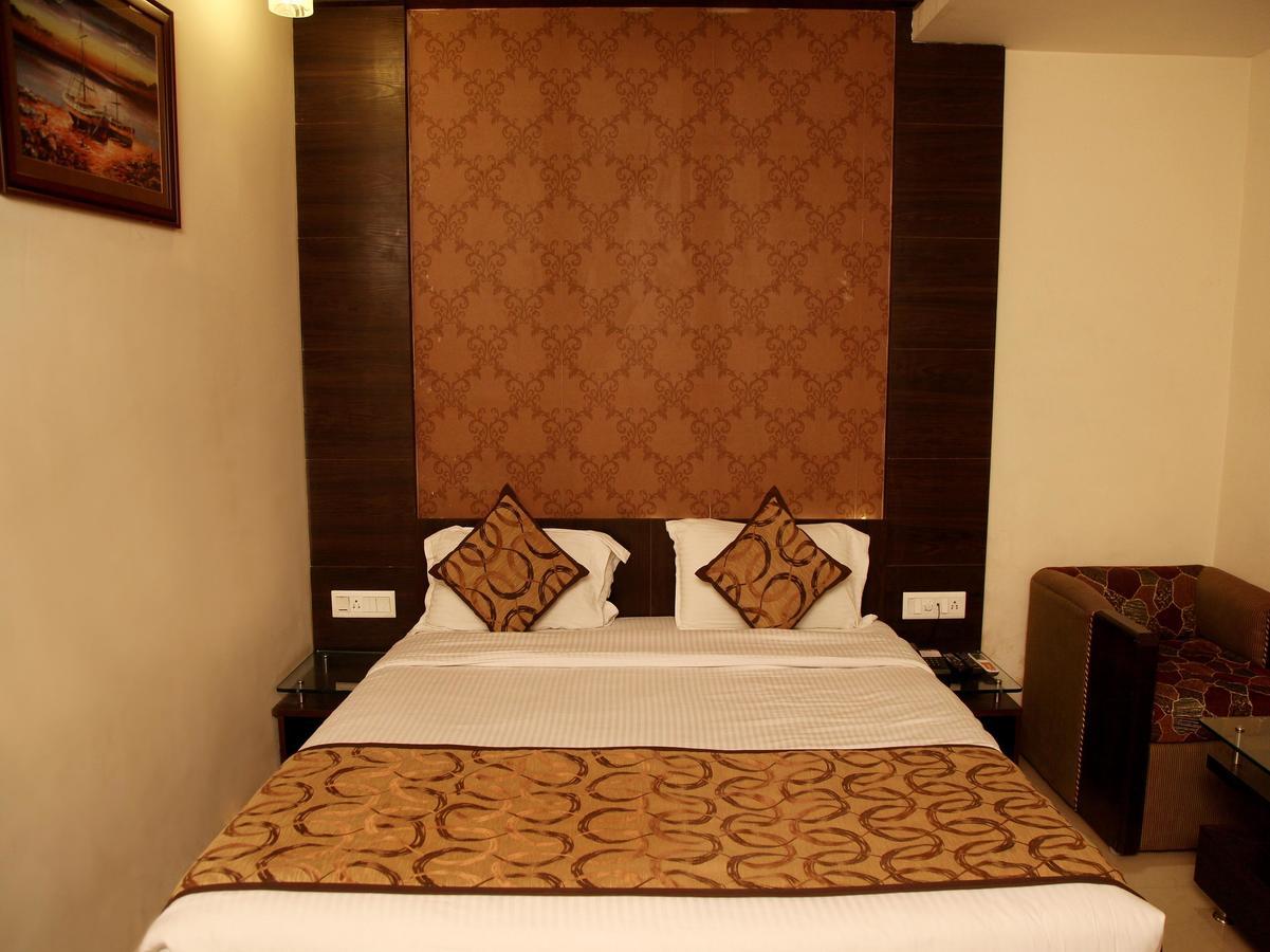 Oyo 905 Galaxy View Hotel Prayagraj Ngoại thất bức ảnh